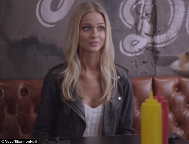 Star! During the video Renae gleefully observes groups of strangers indulging in life's various joys, because like the song says, 'we only live once'